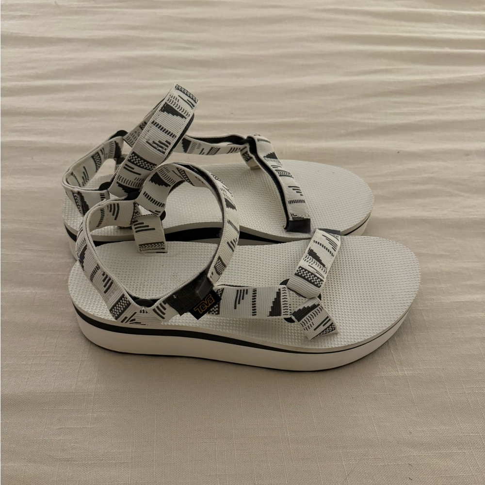 Platform Tevas - image 1